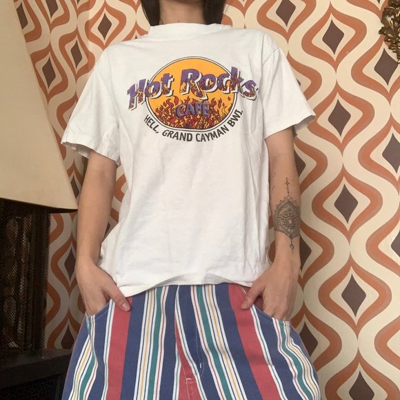 Vintage Hot Rocks Cafe Flames T-shirt - Picture 2 of 4
